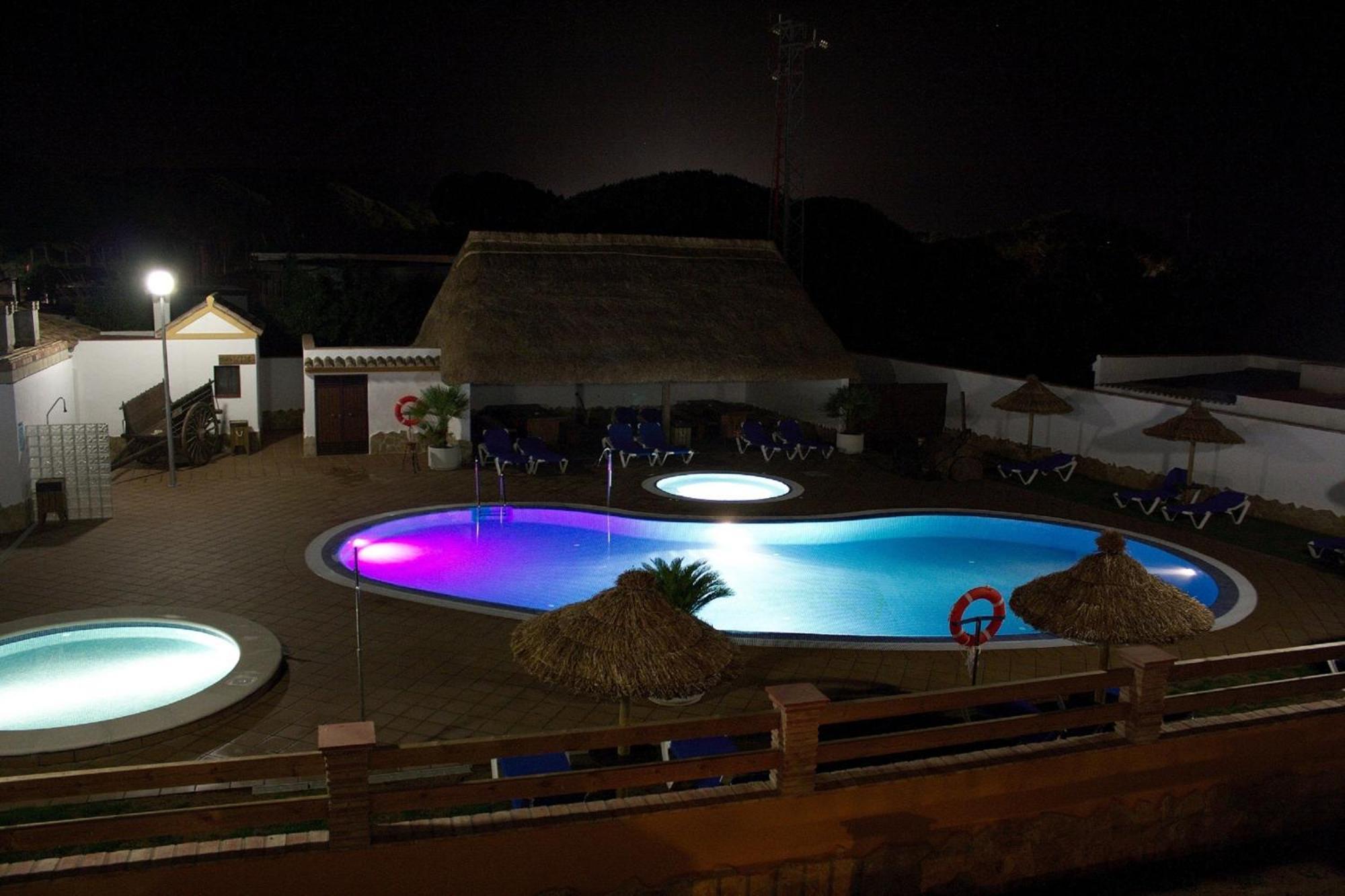 Hostal Los Pinos Саора Экстерьер фото