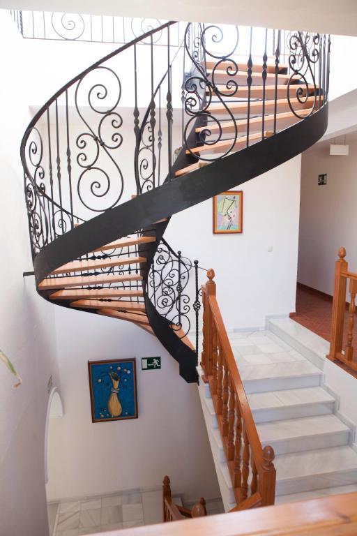 Hostal Los Pinos Саора Экстерьер фото