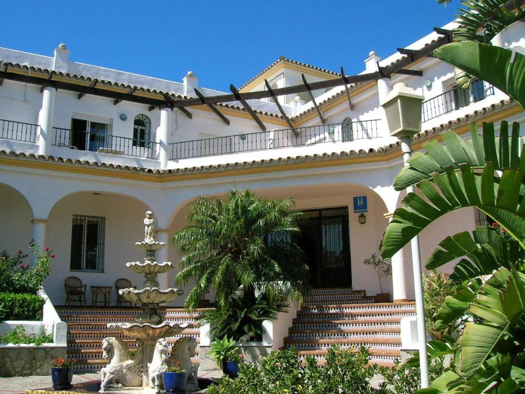 Hostal Los Pinos Саора Экстерьер фото